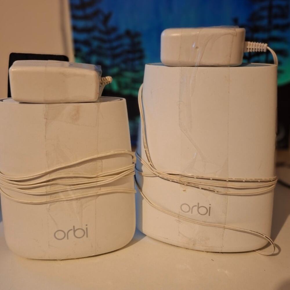 Orbi Router & Satellite RBR40 RBS20